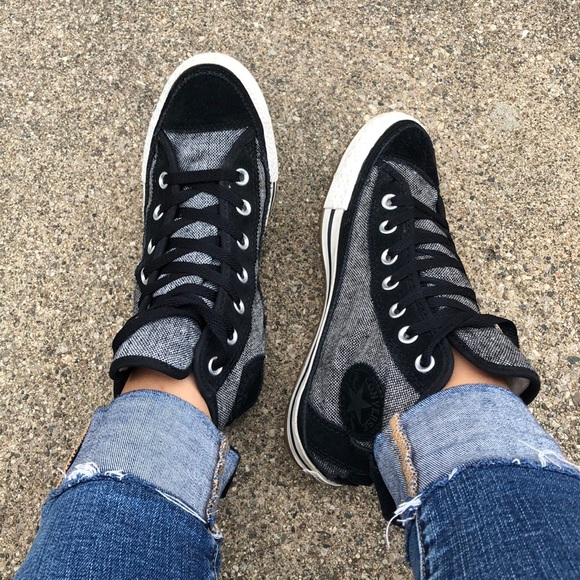 Converse Shoes - 🍒SALE🍒CONVERSE CHUCK TAYLOR HIGH TOP ALL STAR